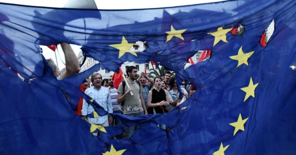 Eu_vs_greece-65e9a101bde263da5d69ee915504124d-