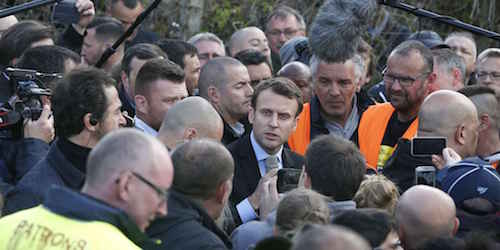 Macron-whilrpool-